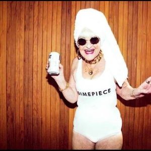 Meet your Posher, Lauren